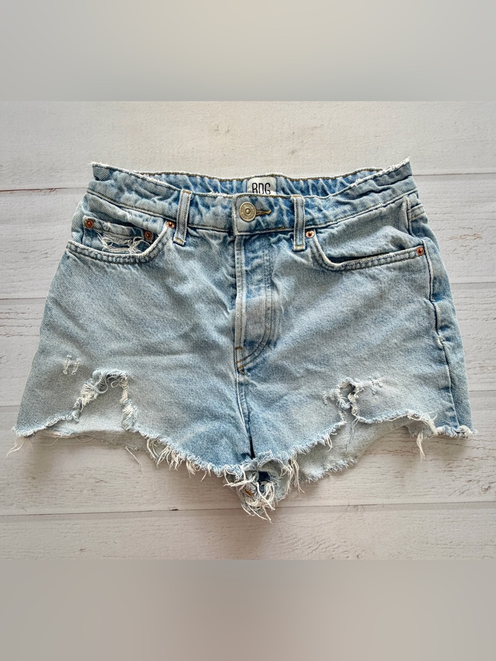 BDG Urban Outfitters Summer Cutoff Distressed Denim Shorts Light Wash Size 29
